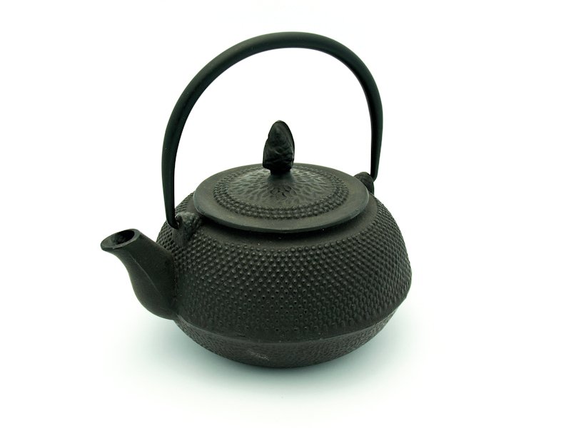 5000147 - čajnik željezni Kiyoko Crni 0,8l